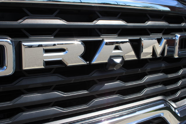 Used 2025 RAM 4500 4x4 Regular Cab DRW image 9