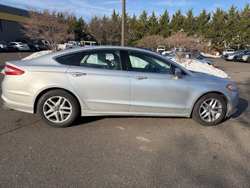 Used 2013 Ford Fusion SE image 8
