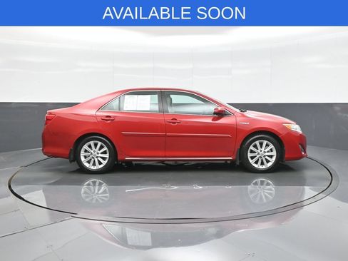 Used 2014 Toyota Camry XLE w/ Leather Package FWD image 8