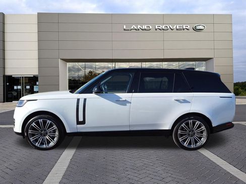 Certified 2025 Land Rover Range Rover Long Wheelbase SE AWD/4WD image 8