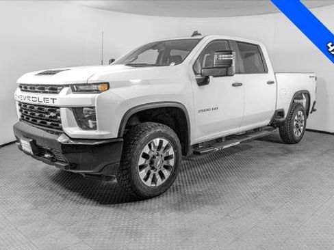 Used 2022 Chevrolet Silverado 2500 Custom w/ Custom Value Package AWD/4WD image 2
