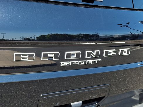 Certified 2022 Ford Bronco Sport Badlands w/ Premium Package AWD/4WD image 30