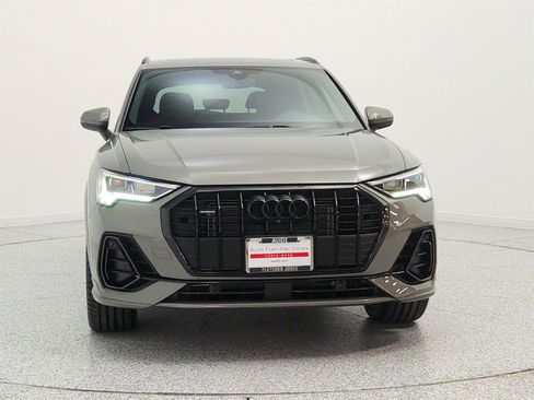 Used 2023 Audi Q3 2.0T Premium Plus w/ Premium Plus Package AWD/4WD image 2