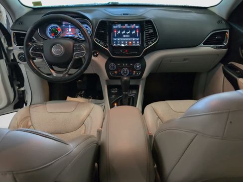Used 2020 Jeep Cherokee Limited AWD/4WD image 15