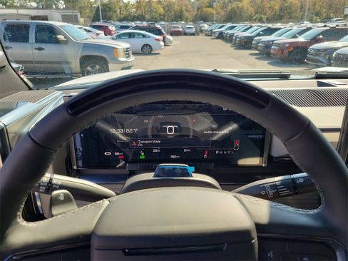 New 2026 GMC Hummer EV 4x4 Crew Cab image 18