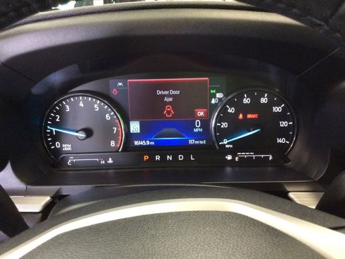 Used 2023 Ford Explorer XLT w/ Equipment Group 202A image 24