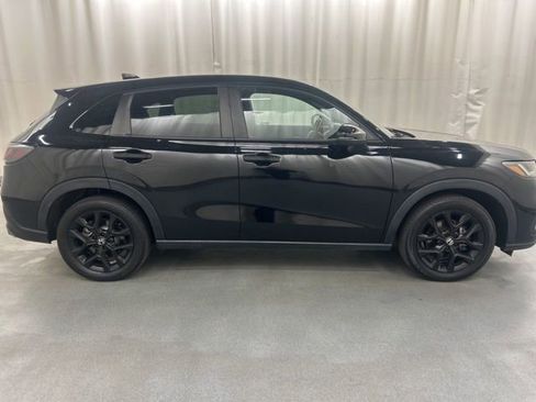 Used 2023 Honda HR-V Sport image 7
