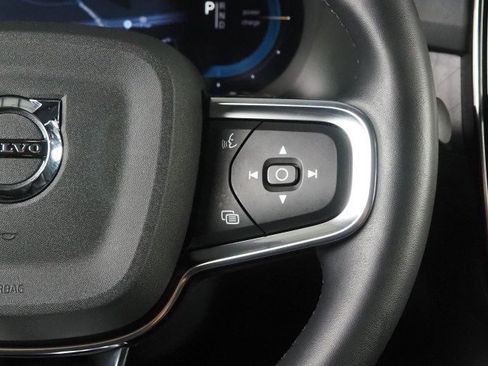 Used 2022 Volvo C40 P8 Recharge Ultimate image 22