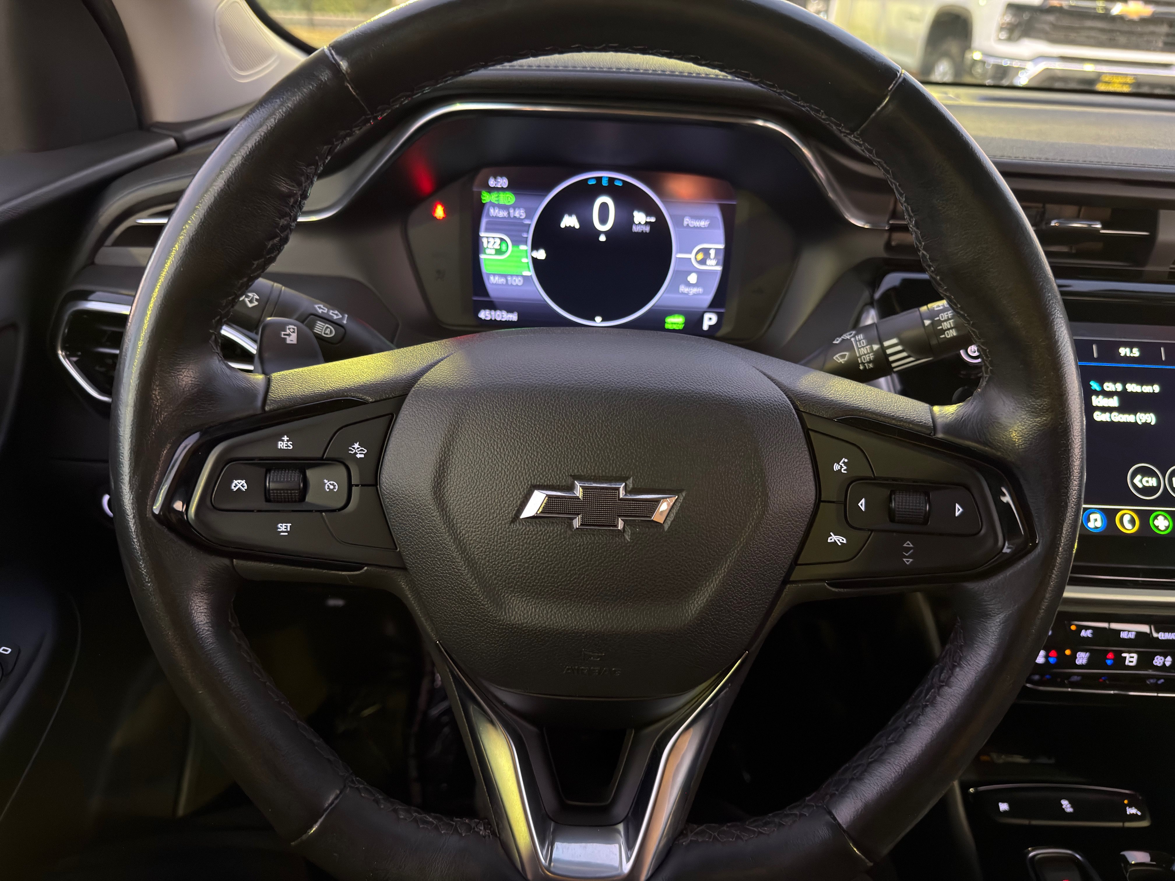 Used 2023 Chevrolet Bolt EUV LT w/ Convenience Package FWD image 28