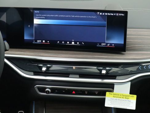 Used 2026 BMW X5 xDrive50e w/ M Sport Package image 16