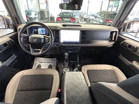 Used 2022 Ford Bronco Wildtrak image 20