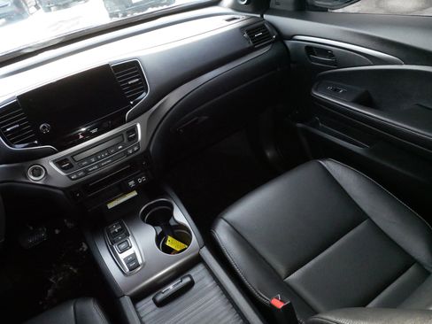 Used 2023 Honda Passport EX-L image 11