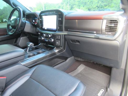 Used 2021 Ford F150 Lariat AWD/4WD image 11