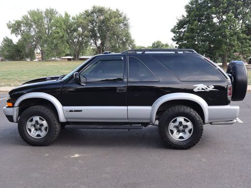 Used 2002 Chevrolet Blazer LS w/ Preferred Equipment Group AWD/4WD image 9