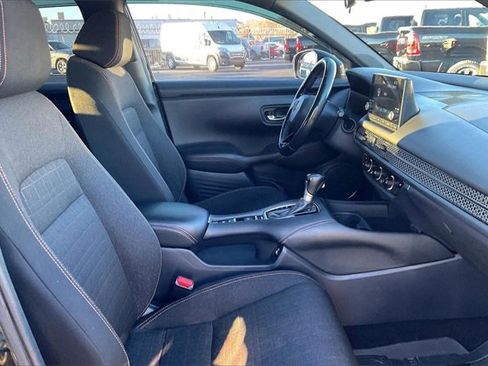 Used 2023 Honda HR-V Sport image 7