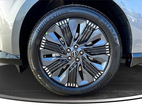 New 2026 Nissan Murano Platinum image 13