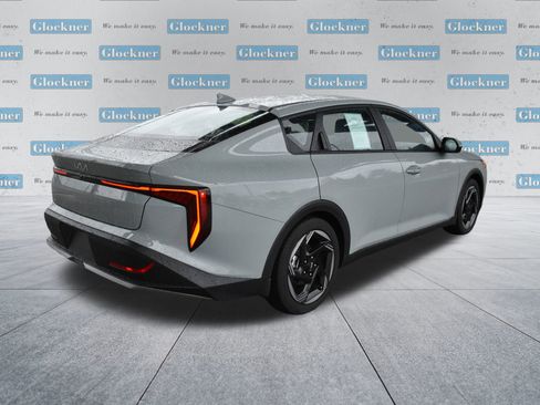 Used 2025 Kia K4 EX image 6