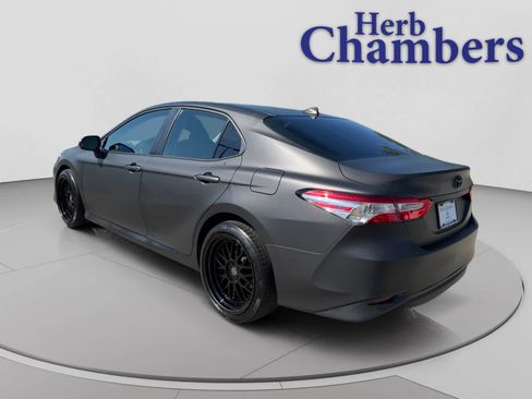 Used 2021 Toyota Camry LE FWD image 3