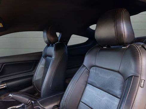 Used 2020 Ford Mustang GT Premium w/ GT Performance Package RWD image 2