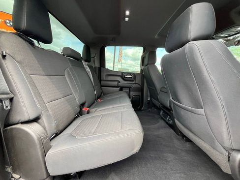 Used 2019 Chevrolet Silverado 1500 LT w/ Z71 Off-Road Package image 18