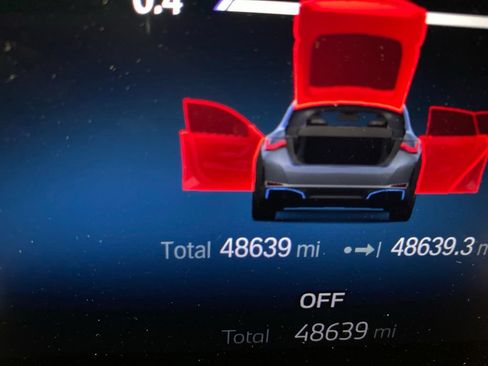 Used 2023 BMW i4 eDrive40 RWD image 11