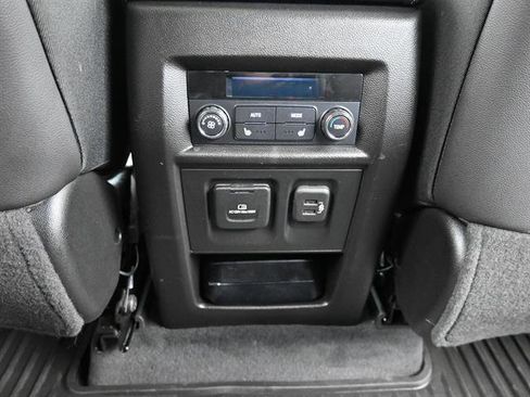 Used 2023 Chevrolet Traverse Premier w/ Redline Edition image 13