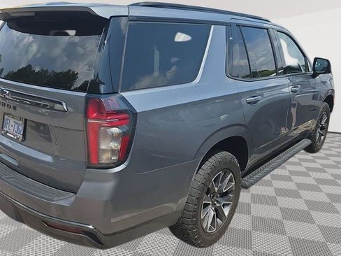 Used 2021 Chevrolet Tahoe Z71 w/ Luxury Package AWD/4WD image 7