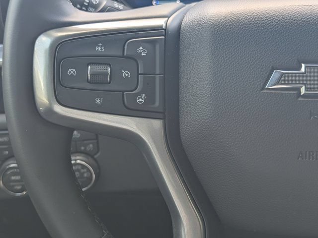 Used 2025 Chevrolet Silverado 1500 LT Trail Boss w/ Dark Appearance Package AWD/4WD image 21