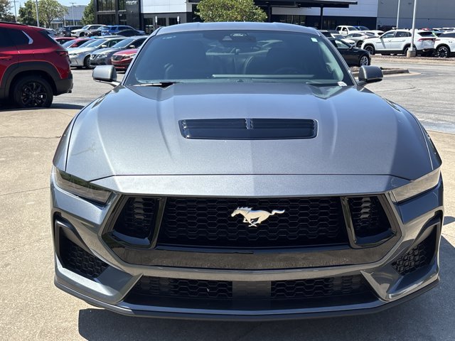 Used 2025 Ford Mustang GT Premium RWD image 9