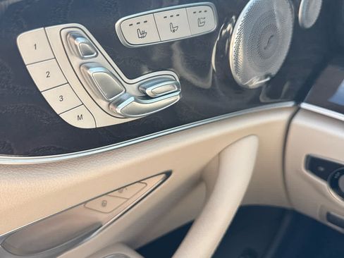Used 2023 Mercedes-Benz E 450 4MATIC Cabriolet image 10