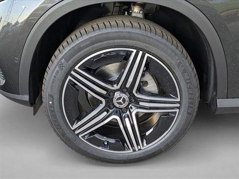Used 2026 Mercedes-Benz GLC 300 image 11