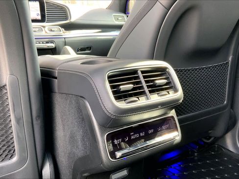 Certified 2025 Mercedes-Benz GLS 63 AMG 4MATIC image 35