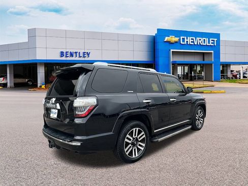 Used 2016 Toyota 4Runner SR5 image 5