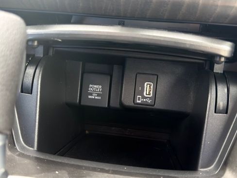 Used 2019 Honda Accord EX image 10