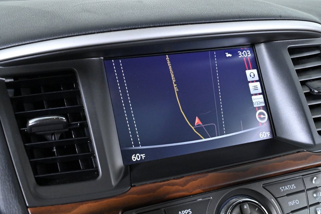 Used 2020 Nissan Pathfinder Platinum AWD/4WD image 18