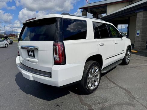 Used 2016 GMC Yukon Denali image 4