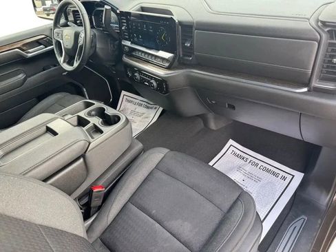 Used 2023 Chevrolet Silverado 1500 LT image 13