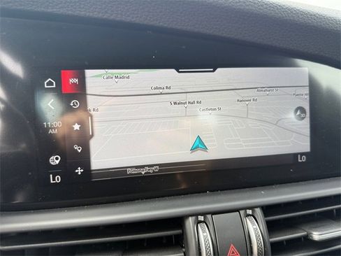 Used 2022 Alfa Romeo Giulia Veloce image 18