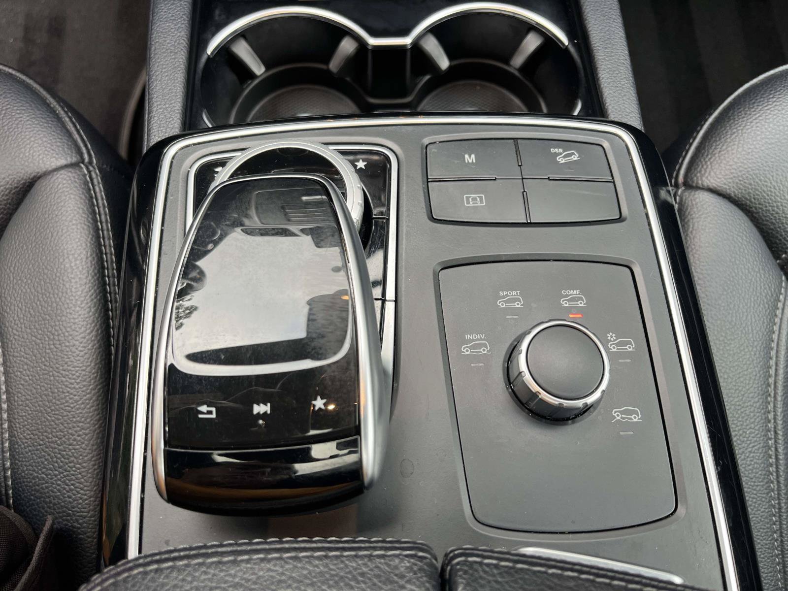 Used 2018 Mercedes-Benz GLE 350 4MATIC image 33