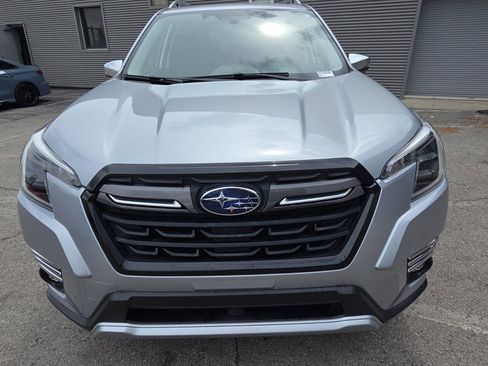 Used 2022 Subaru Forester Touring w/ Popular Package #2 image 5