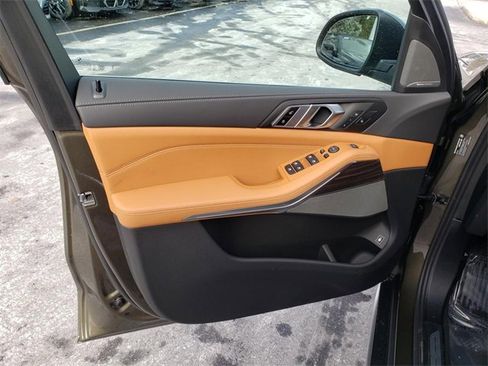 New 2026 BMW X5 xDrive50e w/ Climate Comfort Package image 10