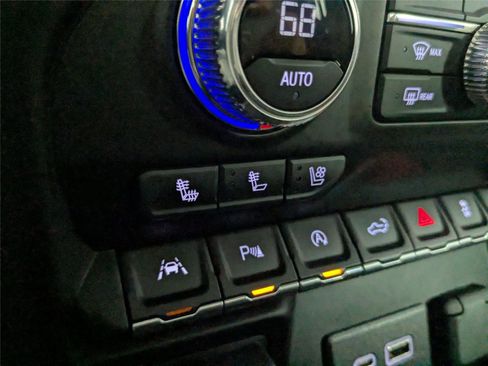 Used 2021 GMC Sierra 1500 AT4 w/ AT4 Preferred Package image 22