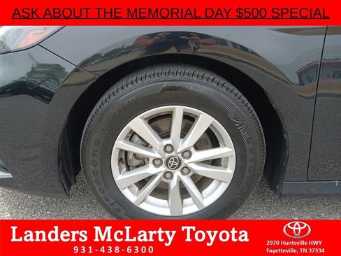 Used 2025 Toyota Camry LE FWD image 10