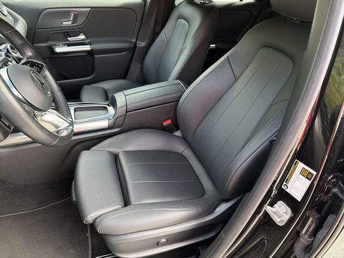 Used 2025 Mercedes-Benz GLA 250 image 18