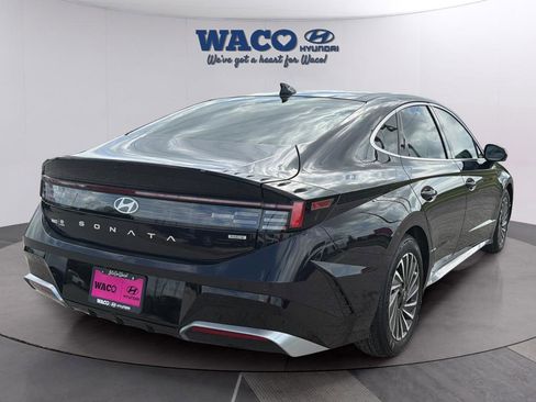 Used 2025 Hyundai Sonata Limited image 14
