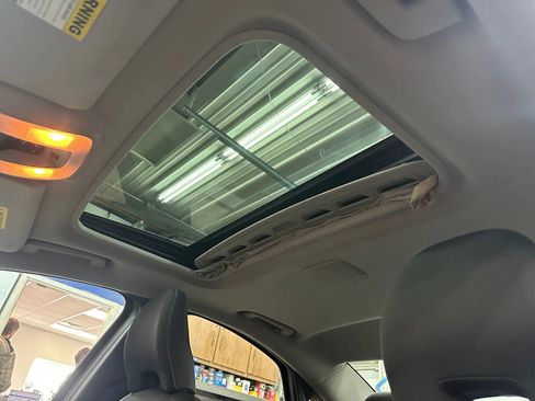 Used 2010 Volvo S40 2.4i image 18