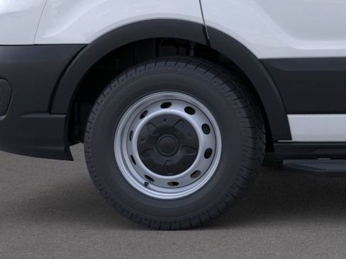 New 2025 Ford Transit 250 Low Roof RWD image 19