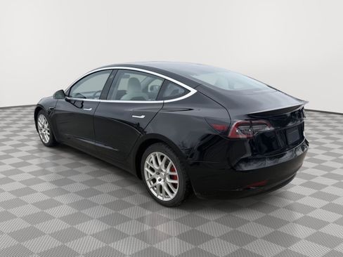 Used 2019 Tesla Model 3 Performance image 7