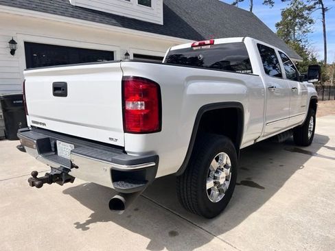 Used 2018 GMC Sierra 2500 SLT w/ Duramax Plus Package image 4