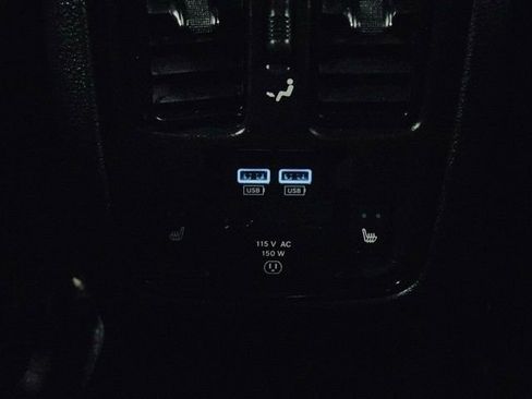 Used 2022 Dodge Durango GT image 25